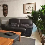 Apartament 55 M2 Proche Commerces Et Parking *